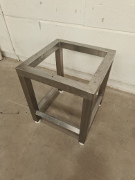 Stainless steel base - 58x58x70 cm